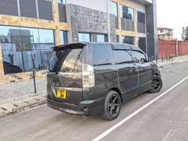 A picture of TOYOTA NOAH NEW SHAPE