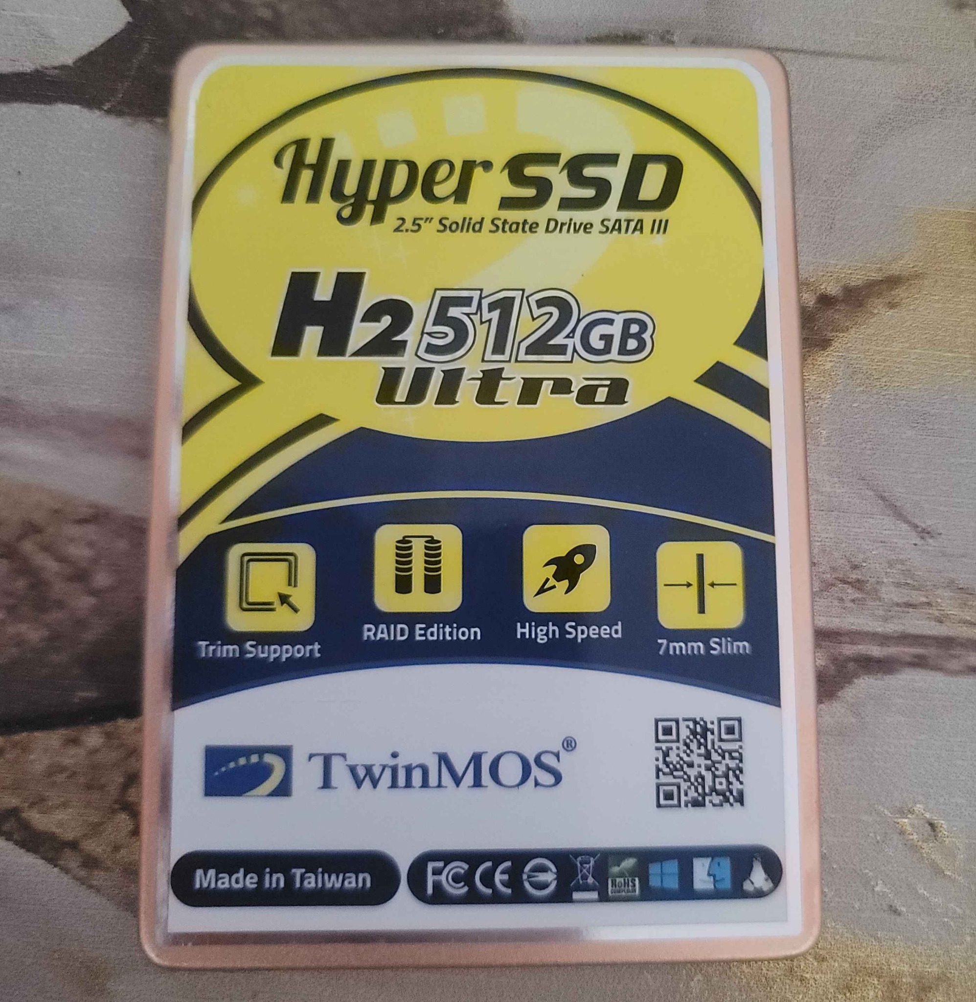 A picture of Hyper SSD 512gb