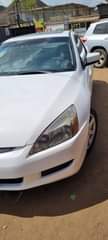 A picture of Sienna Toyota and Honda coupe