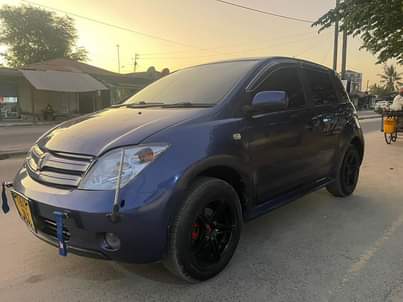 A picture of TOYOTA IST INUZWA 0688648633