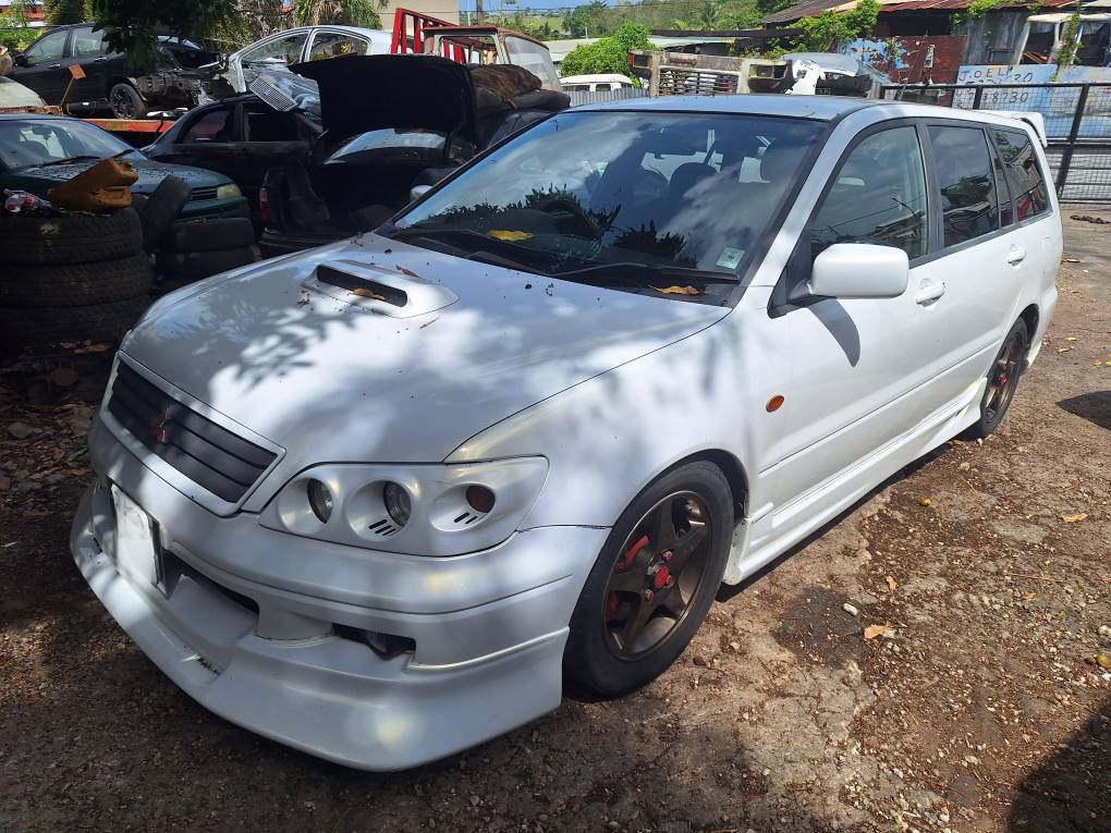 mitsubishi lancer