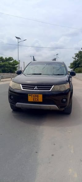 A picture of OUTLANDER 0620356906