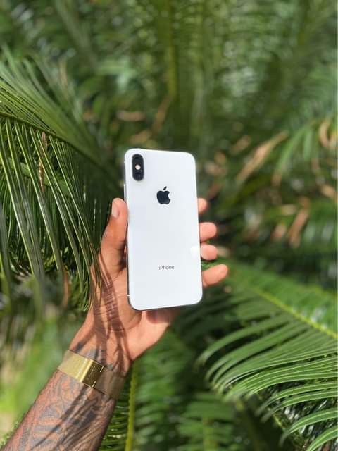 iPhone M.