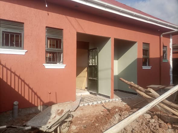 A picture of Studio room for rent in bweyogerere kirinya at 250k