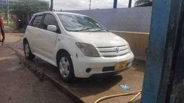 A picture of Toyota ist Kali Bei 6 3m call me 0658585495