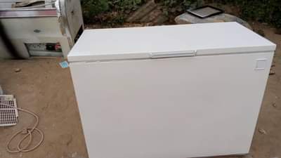 classifieds/fridges