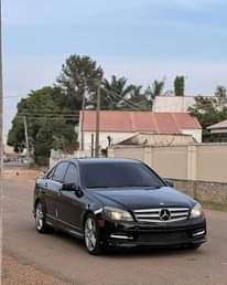 A picture of MERCEDES BENZ C300