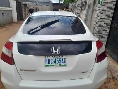 A picture of HONDA CROSSTOUR MODEL 2011