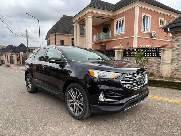 A picture of Foreign used 2019 ford Edge Accident free first body Price