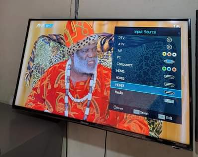 A picture of Hisense tv 40 inches with inbuilt free to air decoder