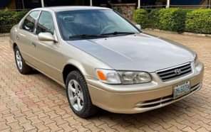 A picture of Extremely Clean Toyota Camry 2001 Model Droplight For Sale KogiStateNigeria