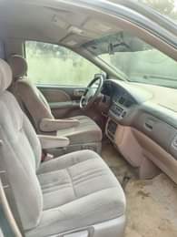 A picture of 2003 Toyota Sienna Fairly used by a lady Nothing to