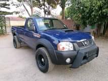 used nissan np300