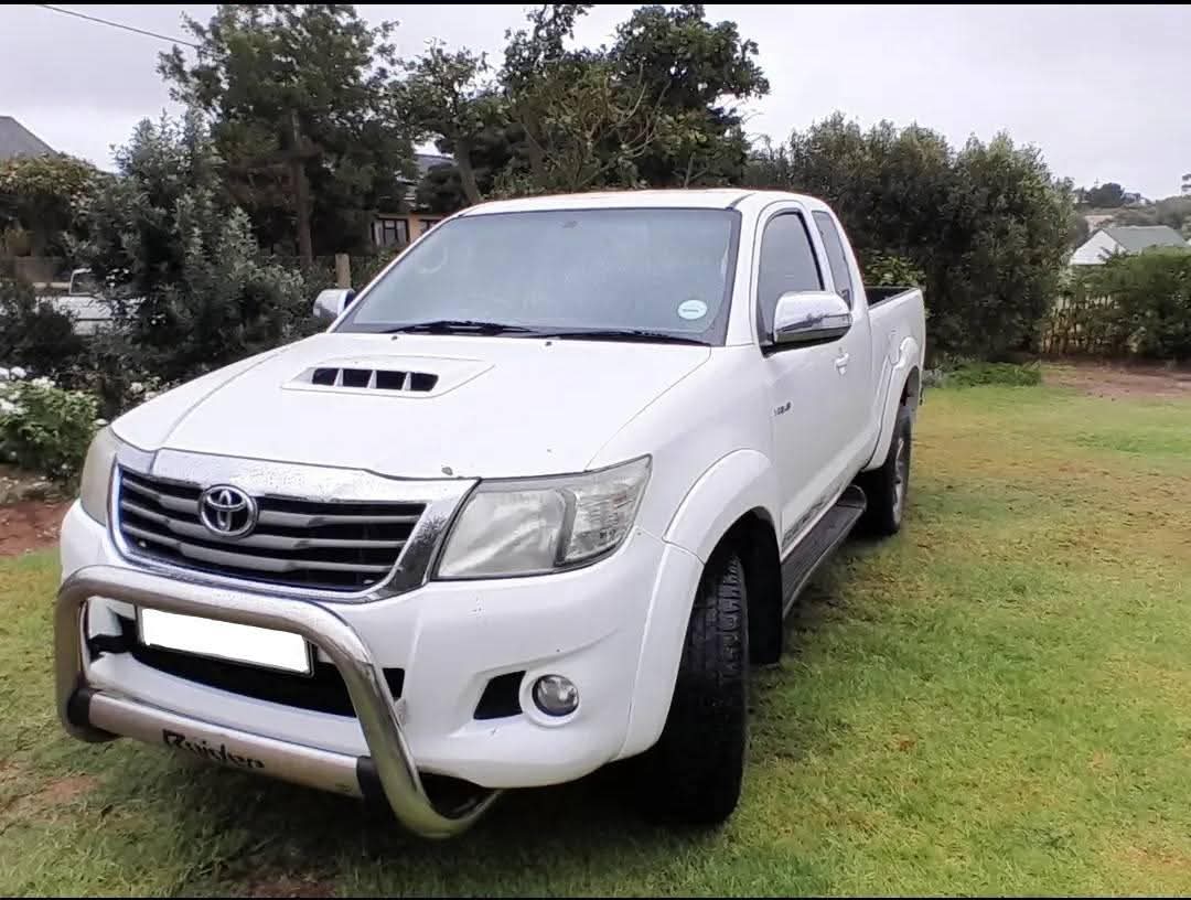 used toyota hilux