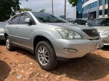 A picture of Toyota Harrier Model 2005 Engine 2 4cc Price 30M Available