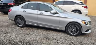 A picture of Awoooooooof Super sharp Toks 2015 Mercedes Benz C300 Premium Edition