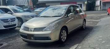 used nissan tiida