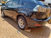 A picture of TOYOTA HARRIER UBG IN EXCELLENT CONDITION PRICE 39 5M OR