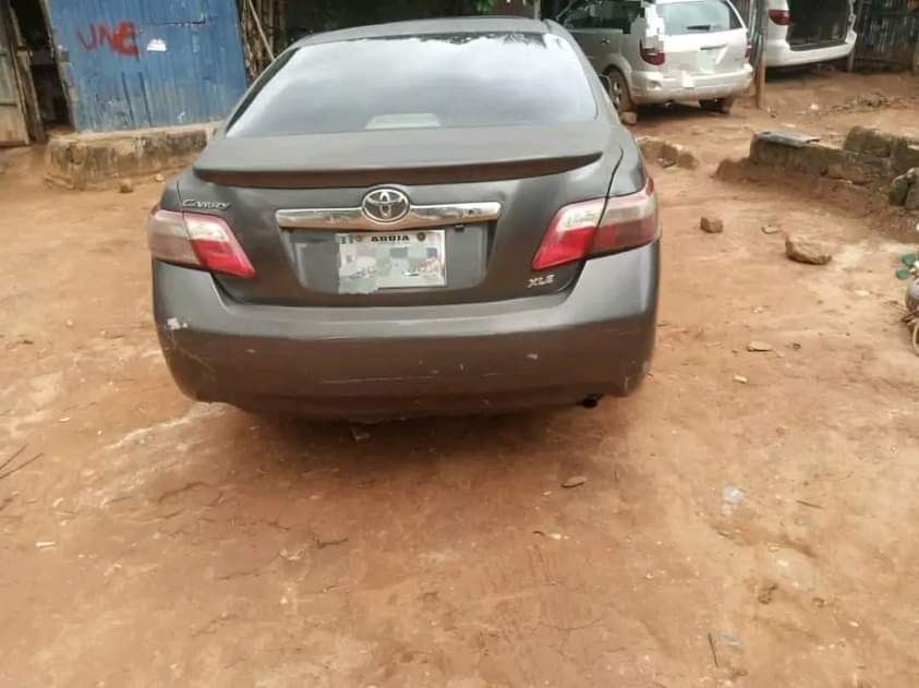 A picture of Distress Toyota Camry spider XLE 4Plugs Engine and gear are