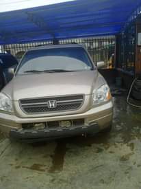 A picture of 2004 Honda Honda pilot