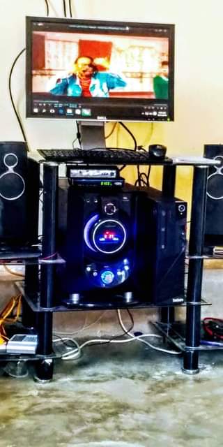 A picture of Desktop computer 0694257174 