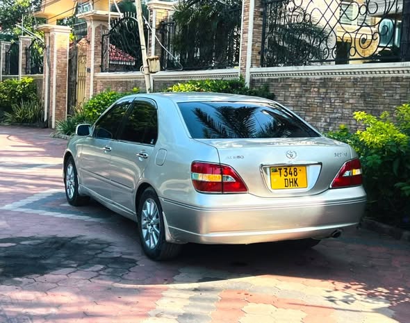 A picture of Toyota Brevis Price Bei 7 8mil 1JZ Cc 2360 Full