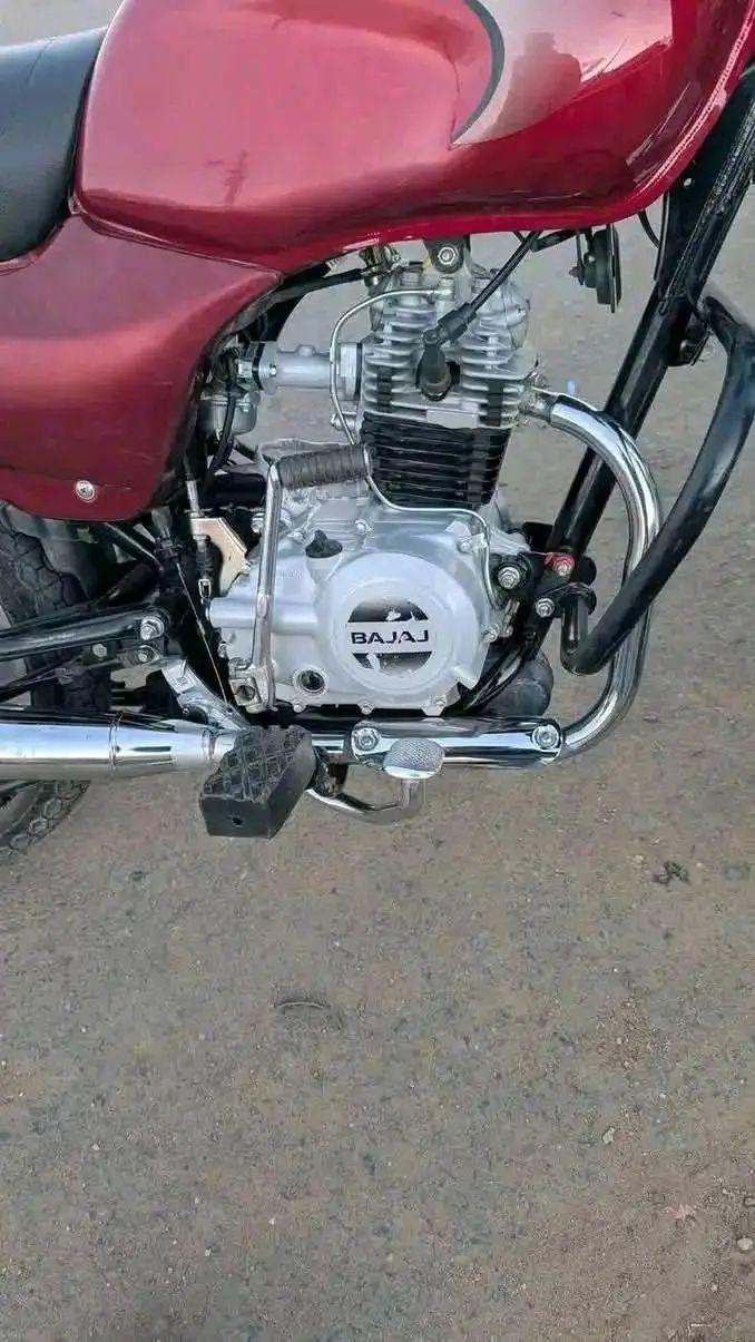bajaj boxer