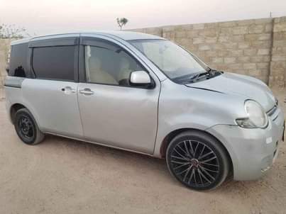 used toyota sienta