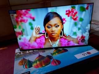 A picture of 43 inches digital smart LG flat with inbuilt decoder