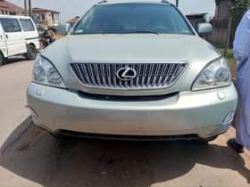 A picture of 6months used Lexus 330 for sale 08034244232 08050952018