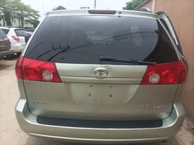 A picture of Toyota sienna 06 tokunbo Price 8 5m slightly negotiable Location