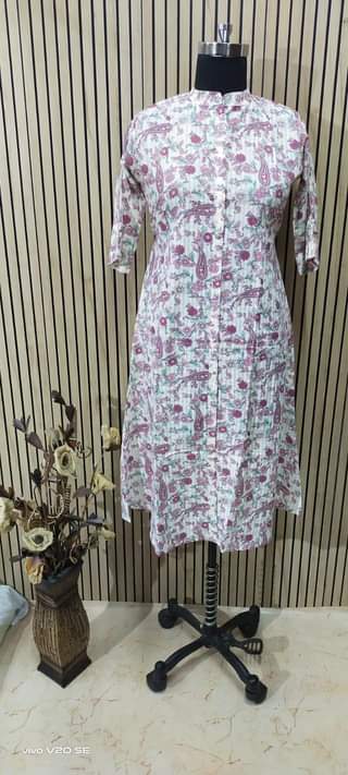 A picture of Dress