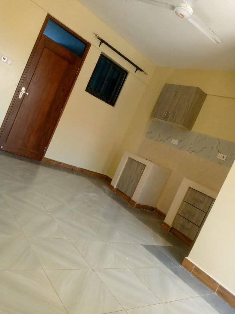 A picture of Modern Bedsitter to let. Utange