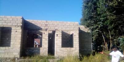 A picture of Pagare Hilo lipo itua Lina uwanja mkubwa