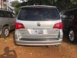 A picture of Volkswagen Routan SEL 2011 Bought brand new Untampered Engine Power