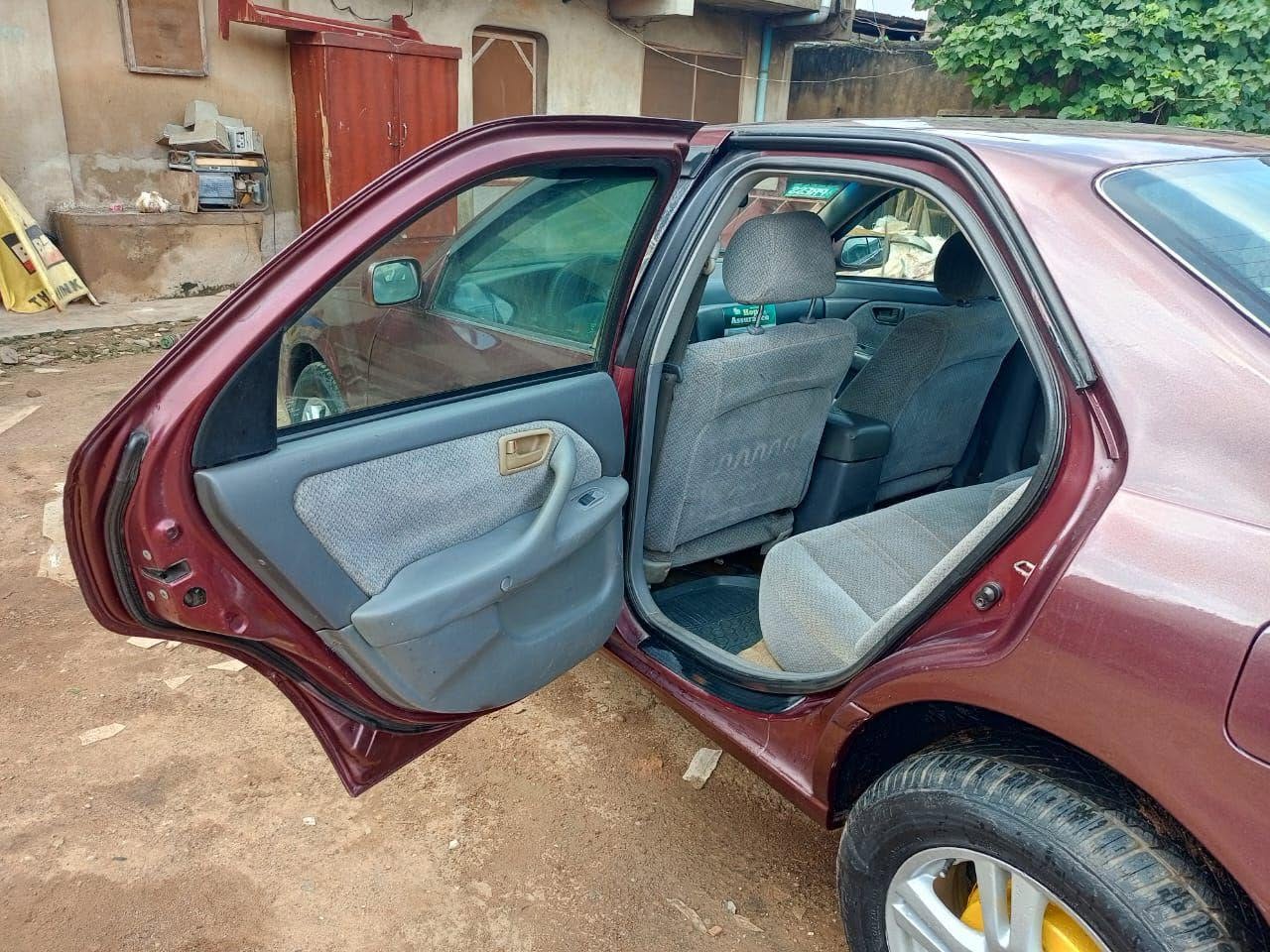 A picture of TOYOTA CAMRY AKA DROP LIGHT