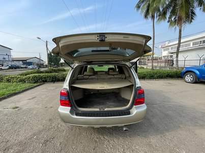 A picture of Toyota Highlander 2004