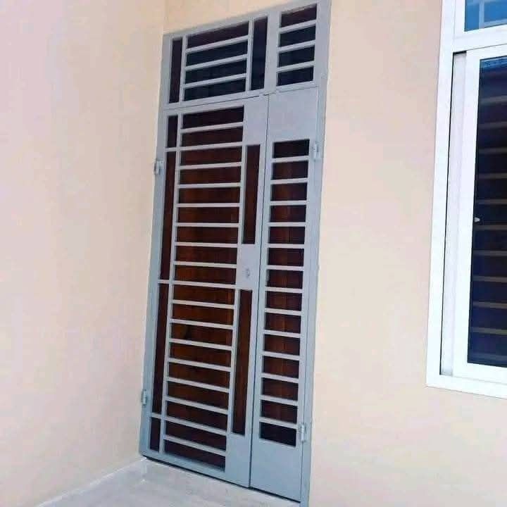 A picture of OFAOFA KWA GIRILI TOKA MADALE KONITENA KWA MSABAHA PG AU