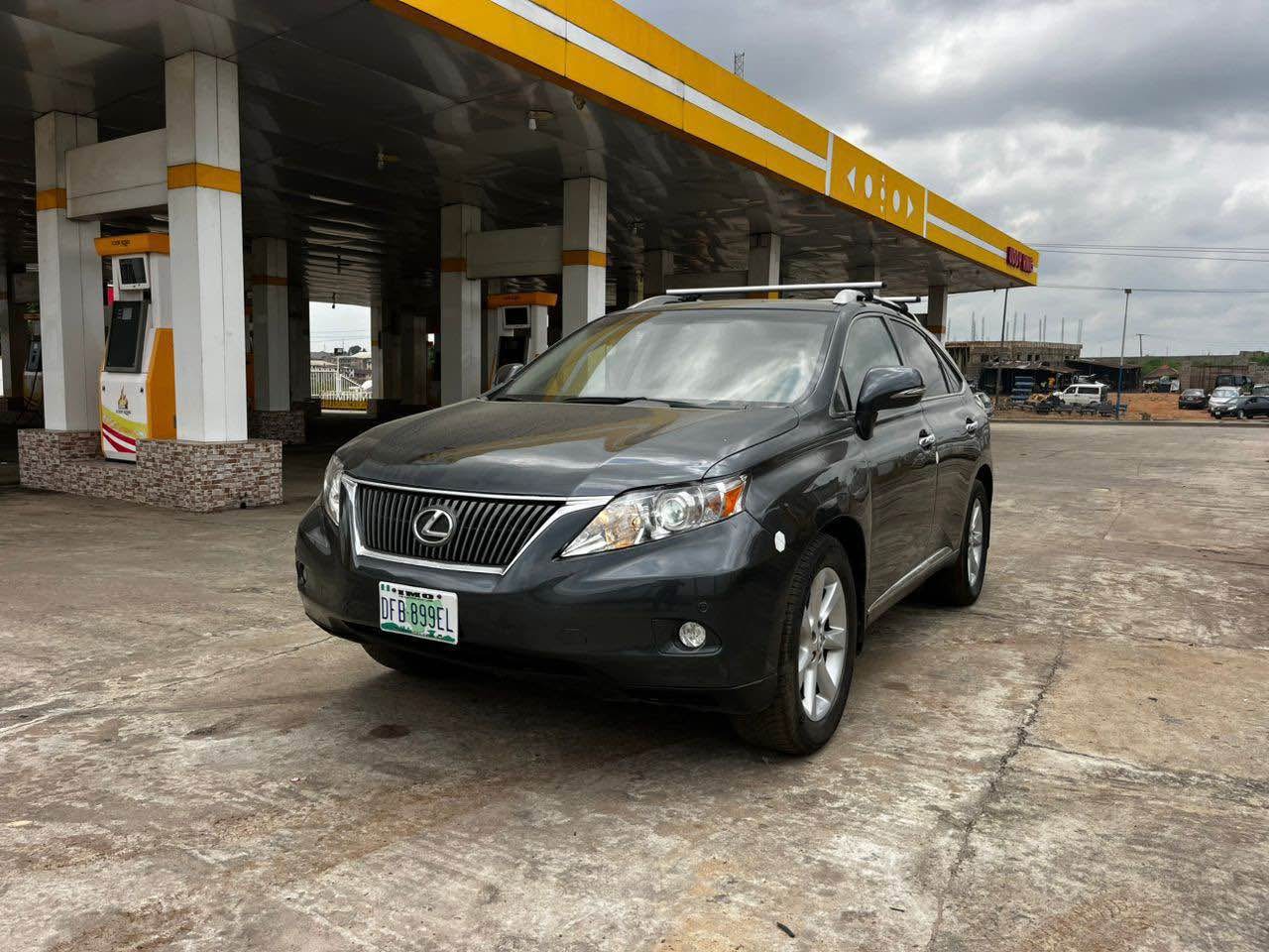 A picture of Lexus Rx350