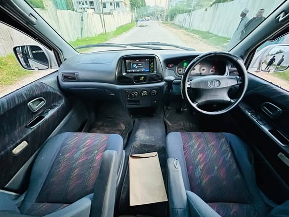 A picture of TOYOTA NOAH ROAD TOUR