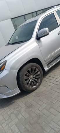 A picture of 2015 Lexus GX 460 3545