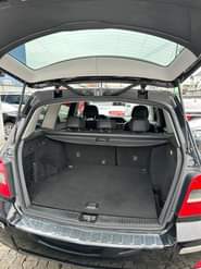 A picture of 2010 model glk 350 direct Belgium price 15m location port