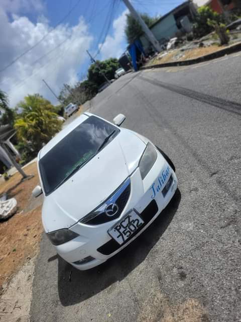Ãmina B.