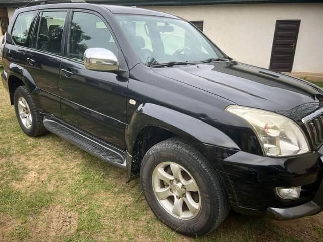A picture of Pure first body Toyota prado with untampered V4 engine and