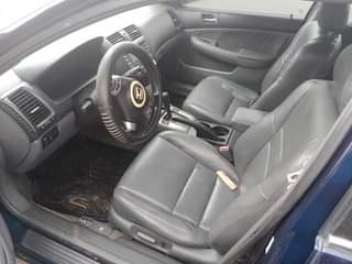 A picture of 2005 v6 HONDA ACCORD
