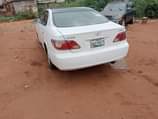 A picture of Lexus ES330