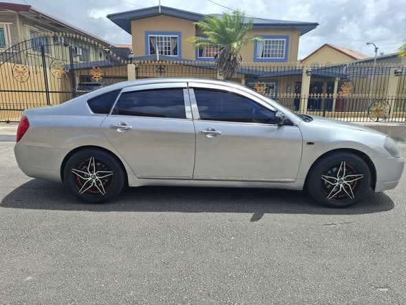 nissan teana