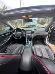 A picture of SUPER EXCESSIVELY CLEAN 2013 SONATA LIMITED EDITION FIVE MONTHS REGISTERED