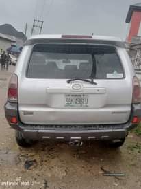 A picture of 2005 Toyota 4runner