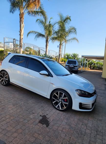 volkswagen golf gti